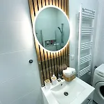 Vibe S31 ,ac,free Parking *