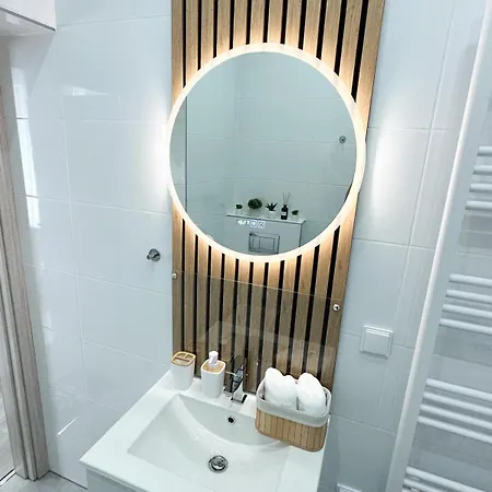 Vibe S31 ,ac,free Parking *